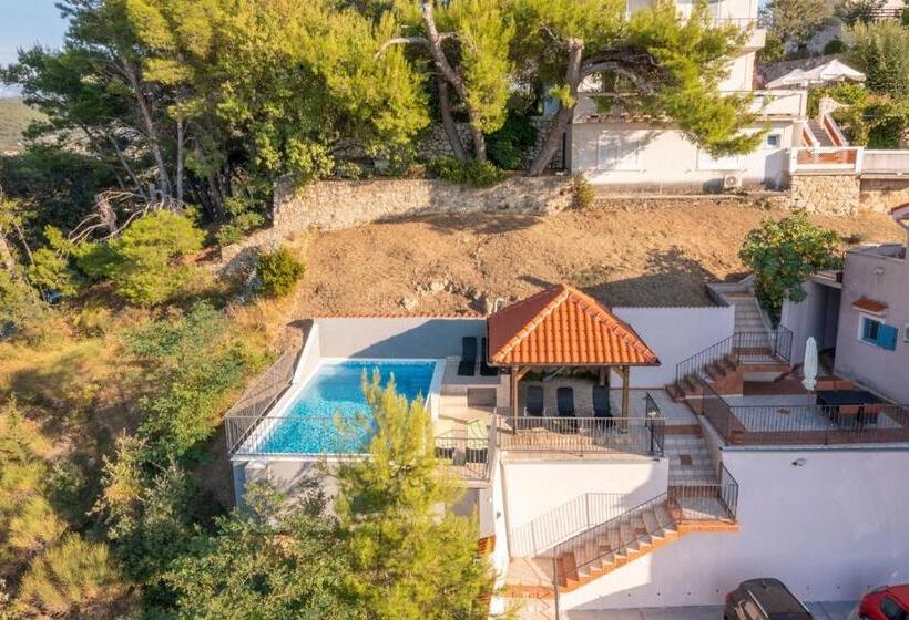 آپارتمان 1 خوابه, Apartments Lapida