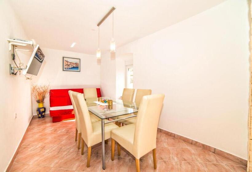 Апартаменты 1 Спальня, Apartments Salčinović