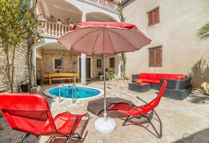 침실 1개 아파트, Apartments Salčinović