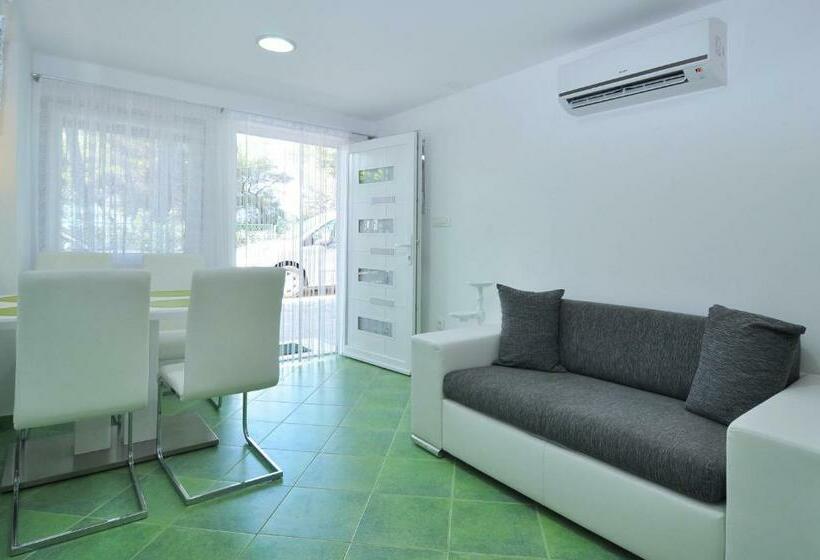 شقة غرفة واحدة, Apartments Tojčić