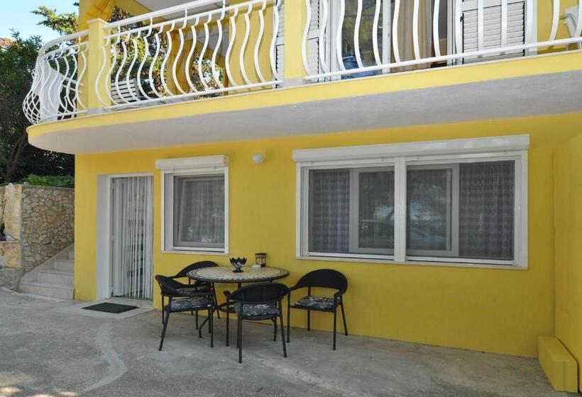 شقة غرفة واحدة, Apartments Tojčić