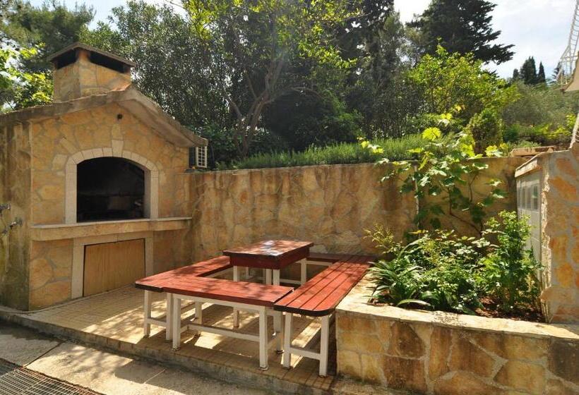 شقة غرفة واحدة, Apartments Tojčić