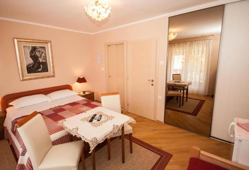 Номер Стандарт с Балконом, Villa Schober Baška