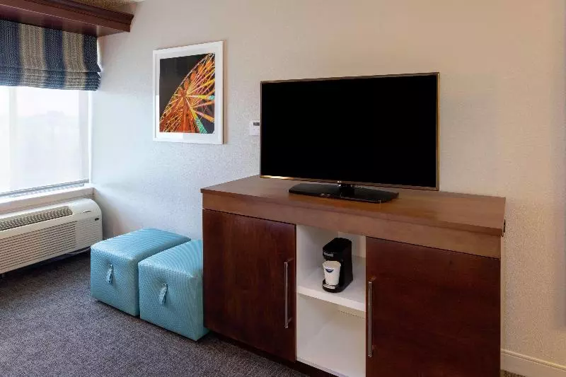 キングサイズベッドのスタンダードルーム, Hampton Inn By Hilton Minneapolis/eagan