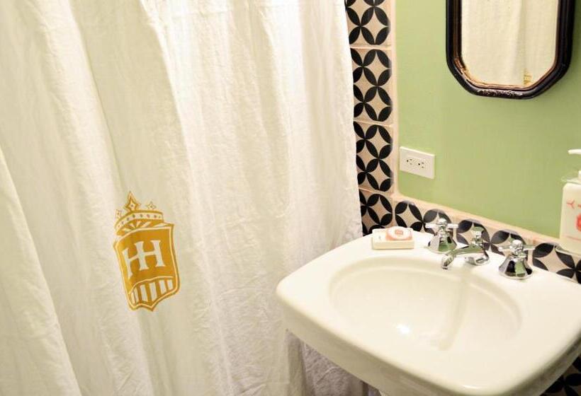 キングサイズベッドのスタンダードルーム, Havana