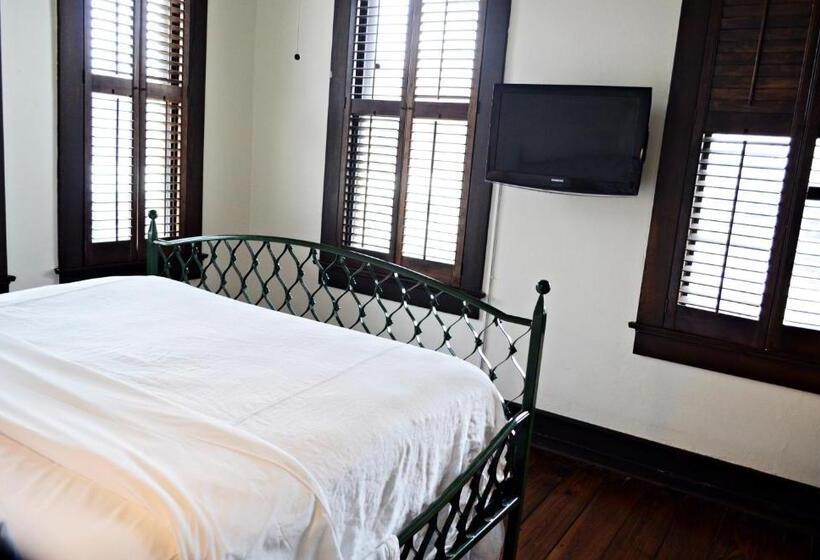 テラス付スイート, Havana