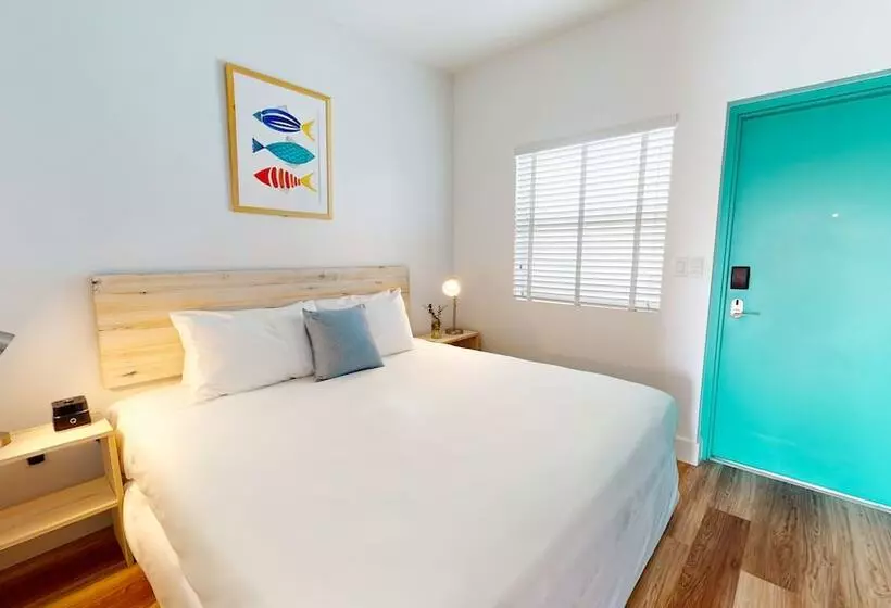 キングサイズベッドのスイートルーム, Fisher Inn Resort & Marina