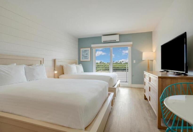 إستديو قياسى مزود بشرفة, Fisher Inn Resort & Marina