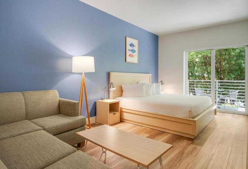 스탠다드 스튜디오 킹침대, Fisher Inn Resort & Marina