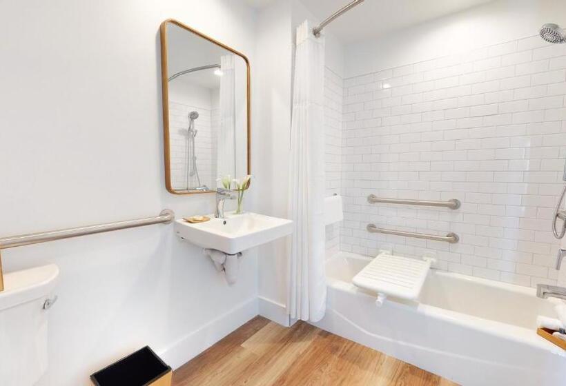 جناح سرير كينج, Fisher Inn Resort & Marina