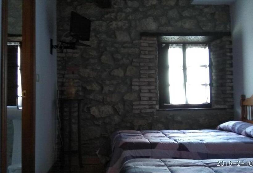 اتاق استاندارد با چشمانداز کوهستان, Casa Albertino