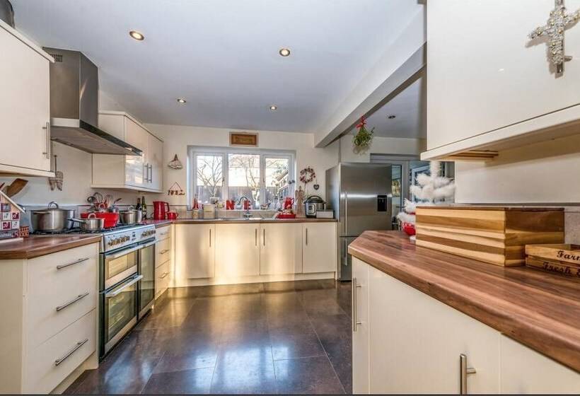 חדר סטנדרט, Sage House