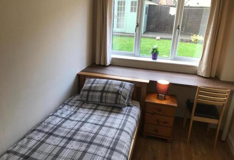 חדר סטנדרט נוף לגינה, Sage House