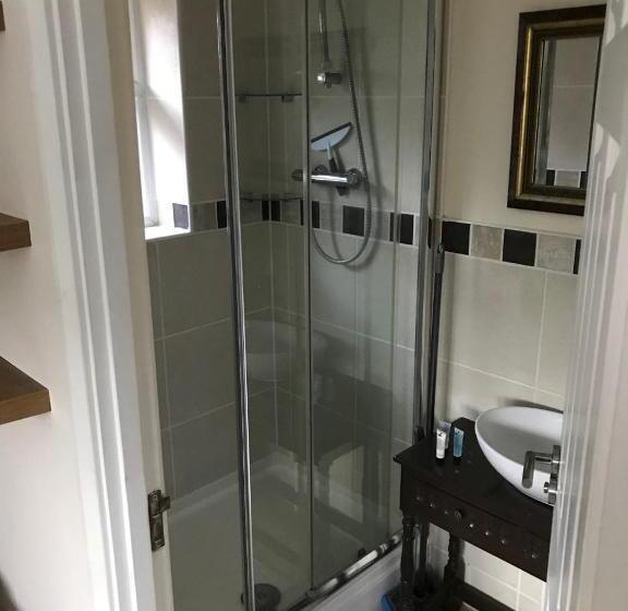 חדר סטנדרט, Sage House