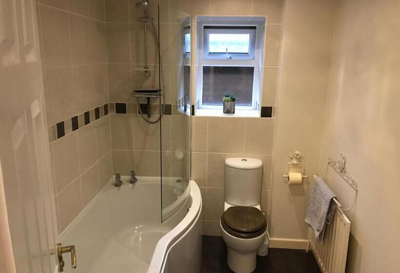 חדר סטנדרט, Sage House