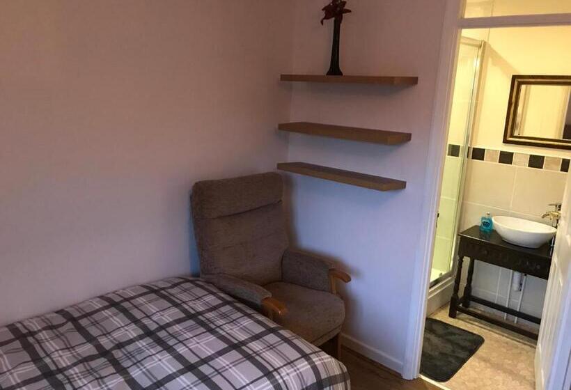 חדר סטנדרט, Sage House