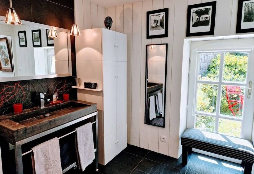 סוויטה, Les Chambres Du Keriolet