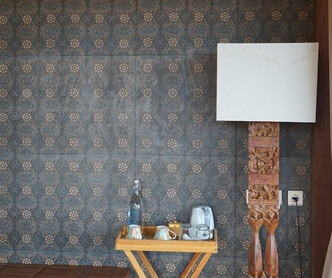 Pokój Standard, Udara Bali