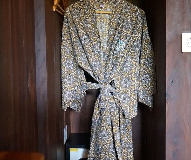 Pokój Standard, Udara Bali