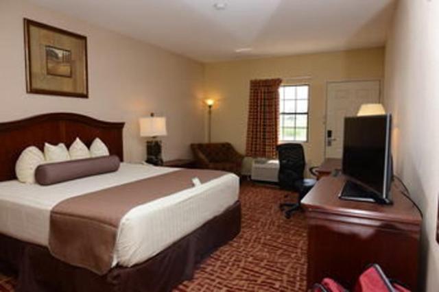 キングサイズベッドのスイートルーム, Americas Best Value Inn Tunica Resort