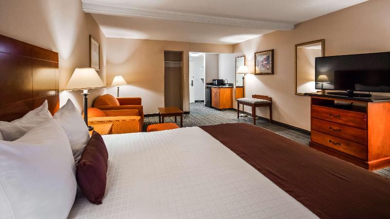 스위트 킹사이즈 침대, Best Western Plus Twin View Inn & Suites