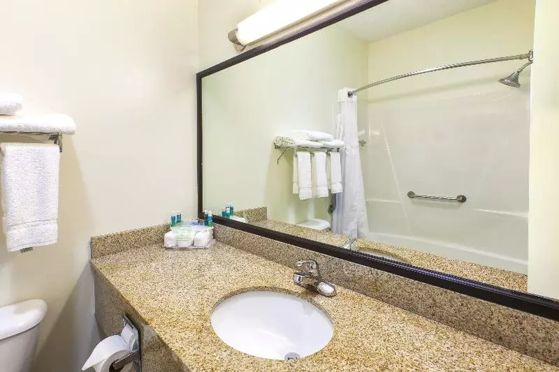 スタンダードルーム, Country Inn & Suites By Radisson, Benton Harborst. Joseph, Mi