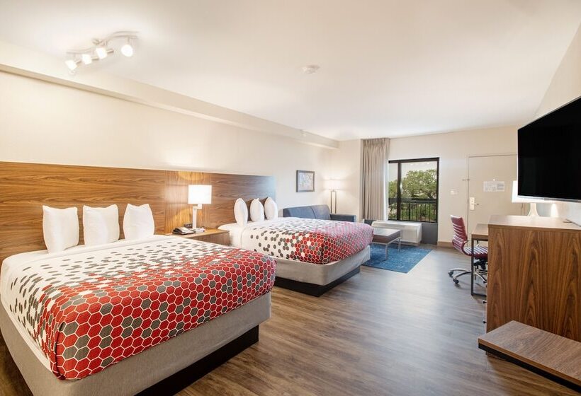 스위트, Econo Lodge Inn & Suites Foleynorth Gulf Shores