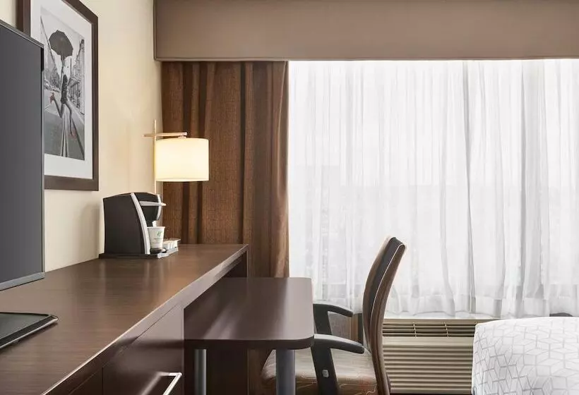اتاق استاندارد با 2 تخت دوبل, Holiday Inn Boston   Cambridge Area, An Ihg