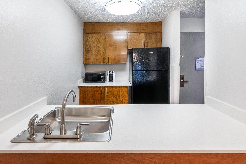 스위트 킹사이즈 침대, Holiday Inn Express & Suites Sulphur   Lake Charles, An Ihg