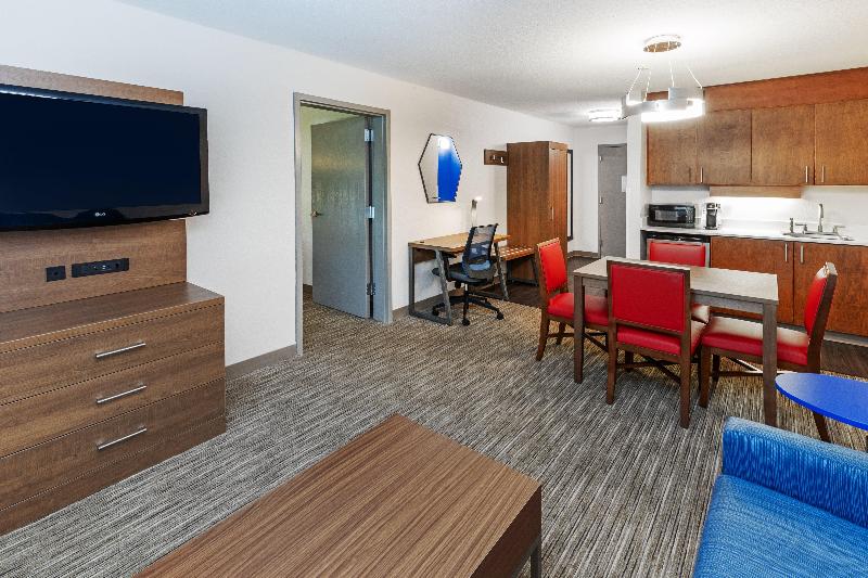스위트 킹사이즈 침대, Holiday Inn Express & Suites Sulphur   Lake Charles, An Ihg