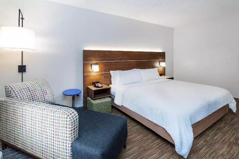 身障者適用キングサイズベッドルーム, Holiday Inn Express & Suites Sulphur   Lake Charles, An Ihg