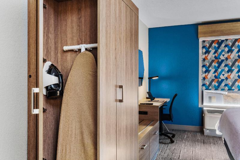 غرفة قياسية سرير كينج, Holiday Inn Express New Albany, An Ihg