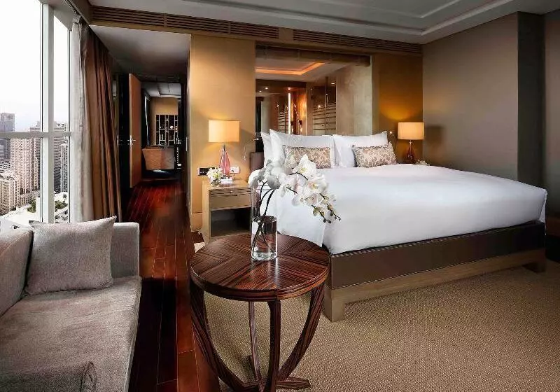 障害者適応デラックスルーム, Holiday Inn Express New Albany, An Ihg