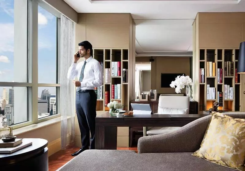 障害者適応デラックスルーム, Holiday Inn Express New Albany, An Ihg