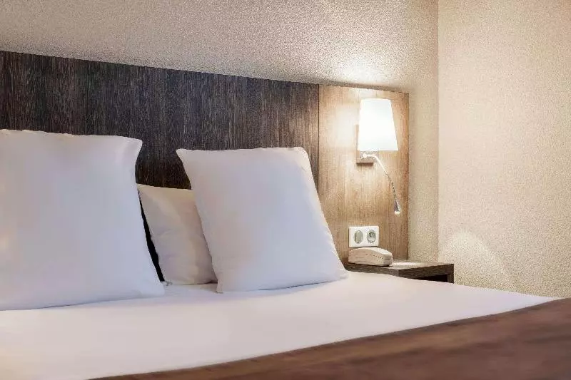 身障者適用スタンダードルーム, Holiday Inn South Plainfield Piscataway, An Ihg
