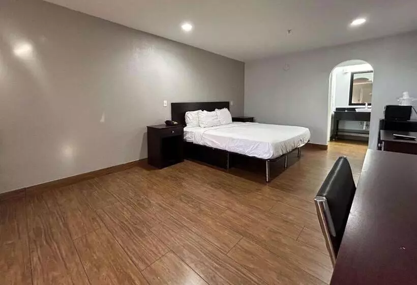キングサイズベッドのスタンダードルーム, Motel 6 Denham Springs, La