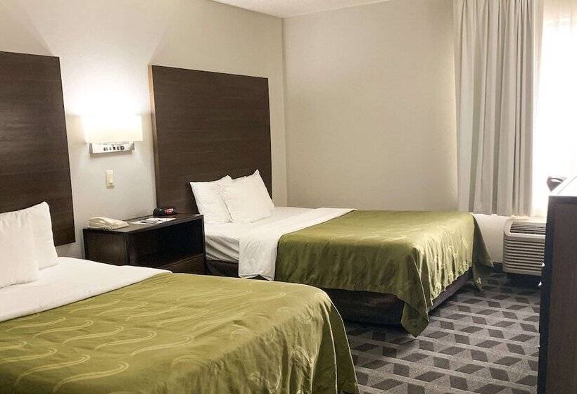 غرفه قياسيه سريرين مزدوجين, Quality Inn