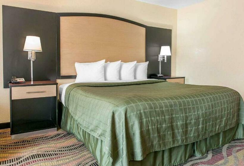 キングサイズベッドのスイートルーム, Quality Inn Conference Center Logansport