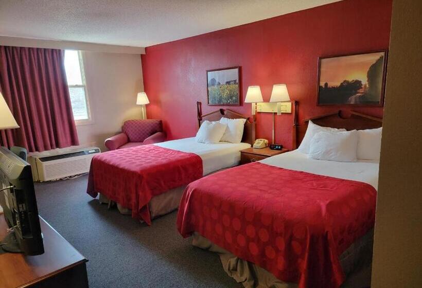 Номер Стандарт 2 Двуспальные Кровати, Ramada By Wyndham Angola/fremont Area