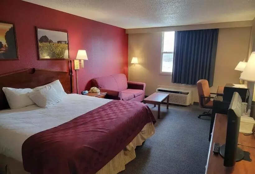 キングサイズベッドのスタンダードルーム, Ramada By Wyndham Angola/fremont Area