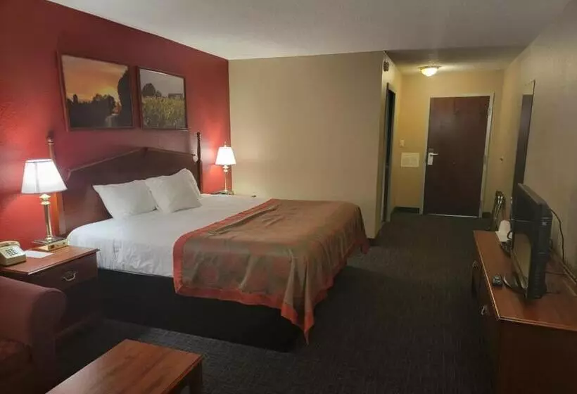 身障者適用キングサイズベッドルーム, Ramada By Wyndham Angola/fremont Area