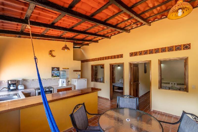 شقة غرفة واحدة, Casas Garcia