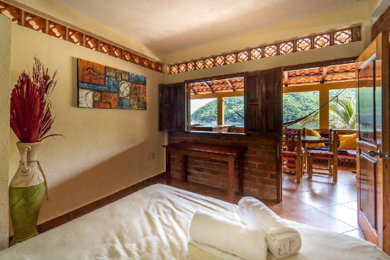 شقة غرفتين, Casas Garcia