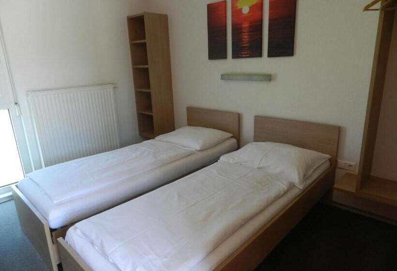 غرفة قياسية, Motel Angern