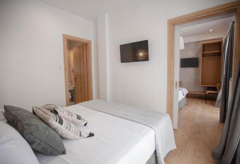 חדר משפחתי, Oikia Guesthouse