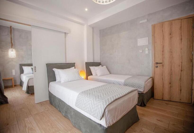 חדר משפחתי, Oikia Guesthouse