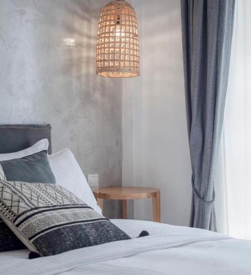 חדר קומפורט לשלושה, Oikia Guesthouse