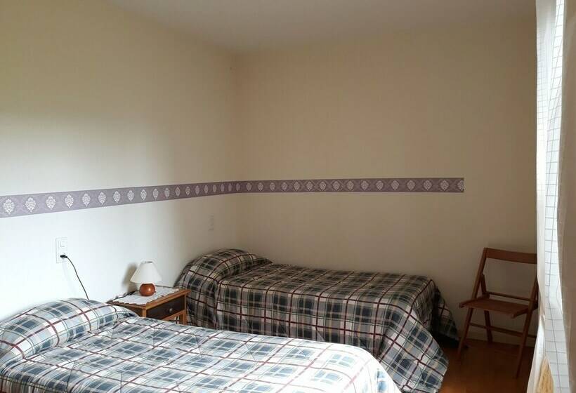 اتاق استاندارد با سرویس بهداشتی مشترک, Pensión El La