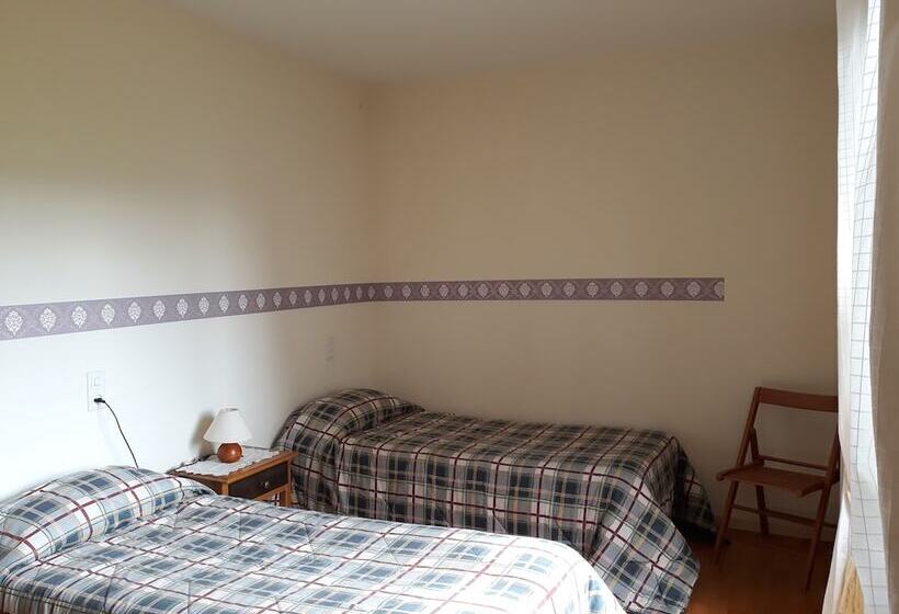 اتاق استاندارد با سرویس بهداشتی مشترک, Pensión El La