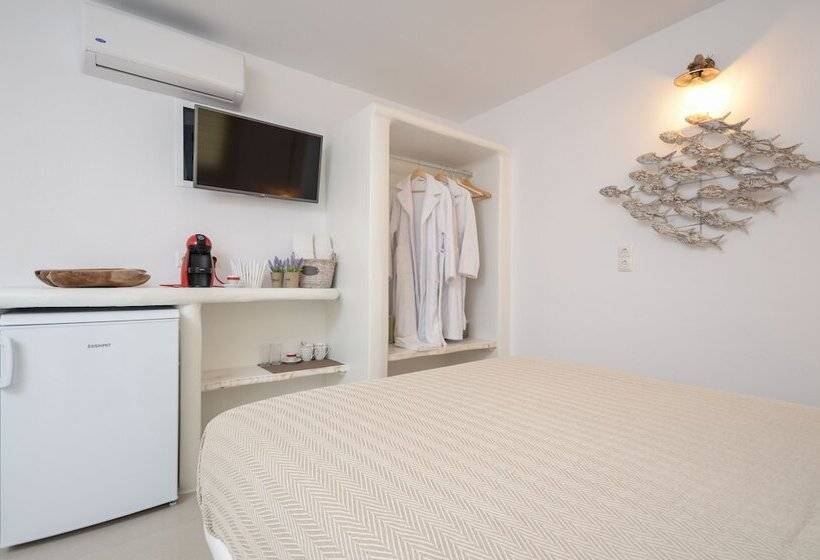 جناح مزود بجاكوزى, Blue Sky Summer